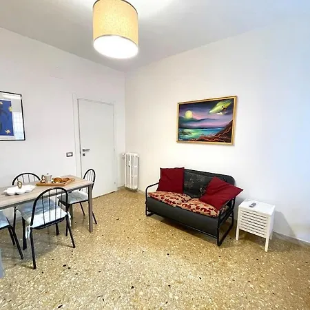 Ardeatino Appartement *